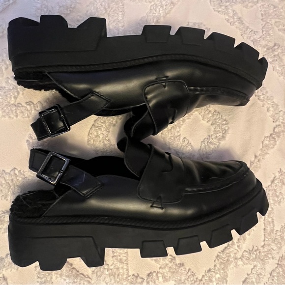 Kelsi Dagger Shoes - Kelsi Dagger Black Loafer platform mules with Buckle Detail with box